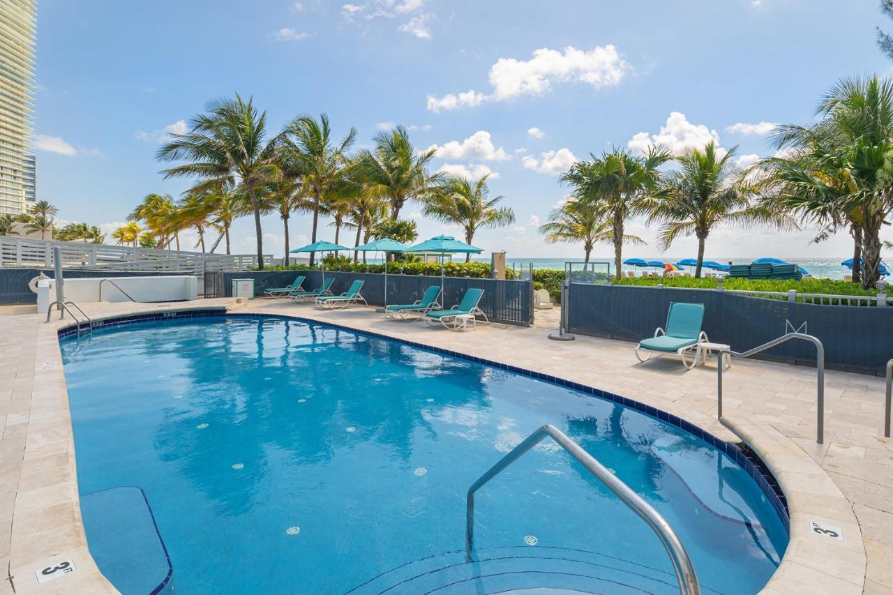 דירות מיאמי ביץ' Sunny Isles 1Bdr Sea View And Pool מראה חיצוני תמונה