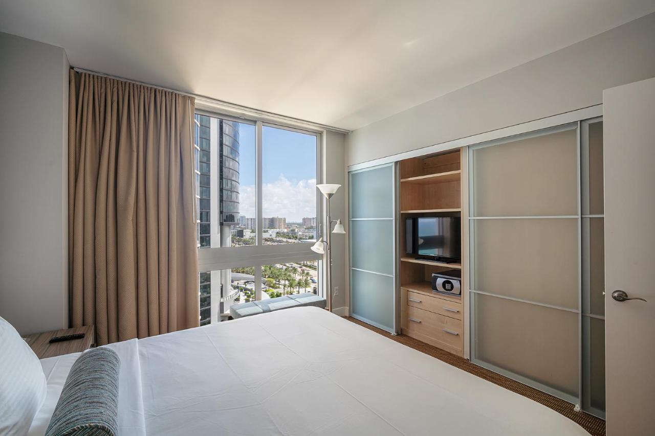 דירות מיאמי ביץ' Sunny Isles 1Bdr Sea View And Pool מראה חיצוני תמונה