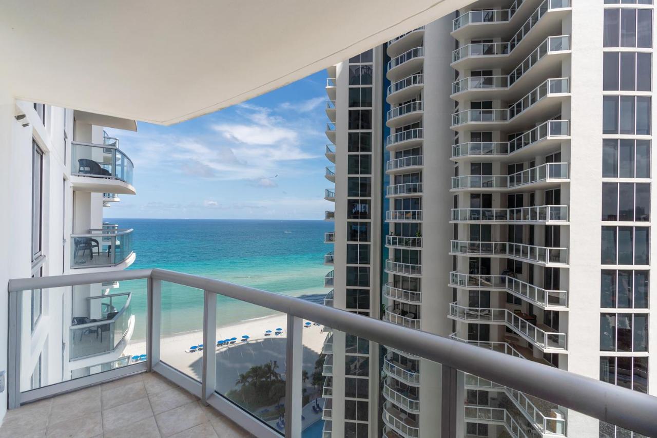 דירות מיאמי ביץ' Sunny Isles 1Bdr Sea View And Pool מראה חיצוני תמונה