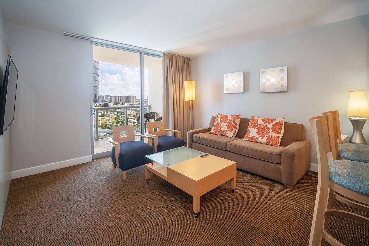 דירות מיאמי ביץ' Sunny Isles 1Bdr Sea View And Pool מראה חיצוני תמונה